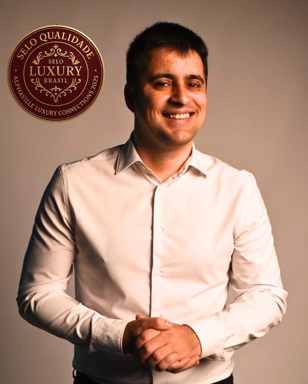 Dr. Madier Correa recebe Selo Qualidade Luxury Brasil no Alphaville Luxury Connections 2025