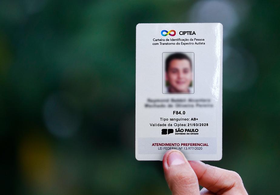 SP encerra 2025 com mais de 130 mil carteiras de identificação emitidas para pessoas com TEA