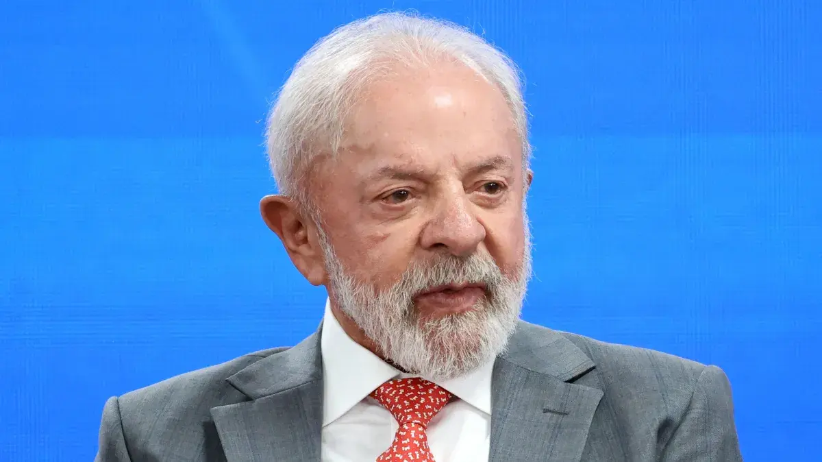 Lula diz estar 