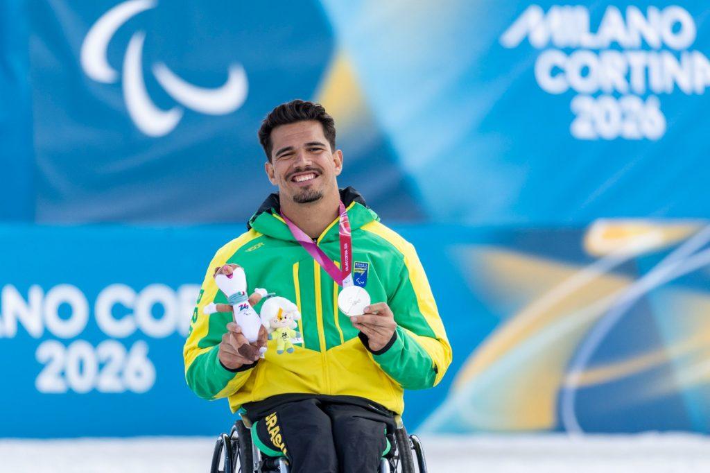 Cristian Ribera: medalhista paralímpico do Time SP passou por 21 cirurgias, é treinado pelo irmão e fã de Messi e LeBron