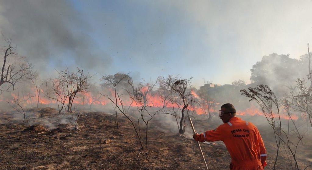 Governo de SP promove treinamento inédito para imprensa sobre cobertura segura de incêndios florestais por meio da Operação SP Sem Fogo