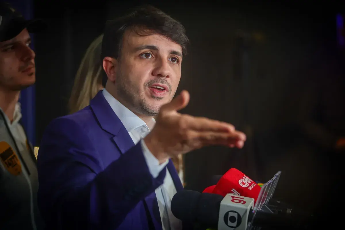 Real Time: 77% dos eleitores de Renan já definiram voto no 2° turno
